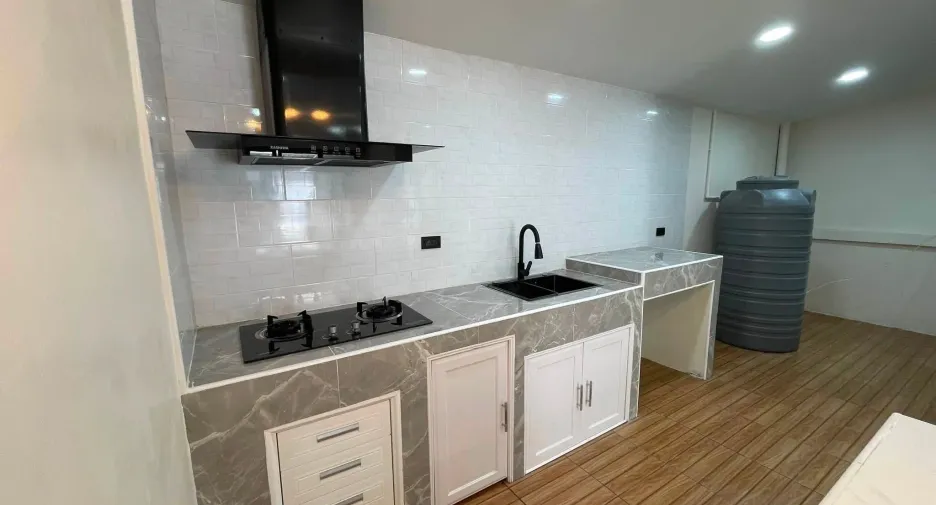 Reihenhaus zum Kauf mit 3 Zimmer in Thalang, Phuket