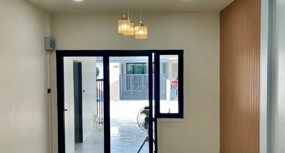 Reihenhaus zum Kauf mit 3 Zimmer in Thalang, Phuket