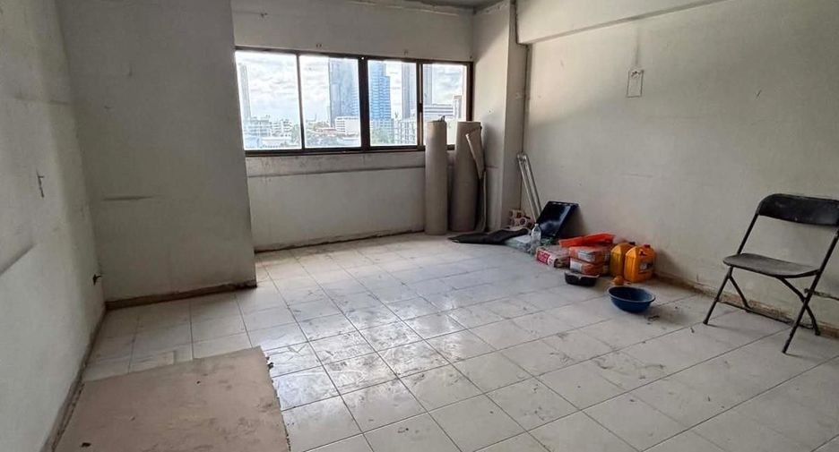 À vendre 2 chambres condo à Watthana, Bangkok