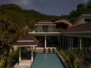 For rent 4 bedrooms villa in Mueang Phuket, Phuket