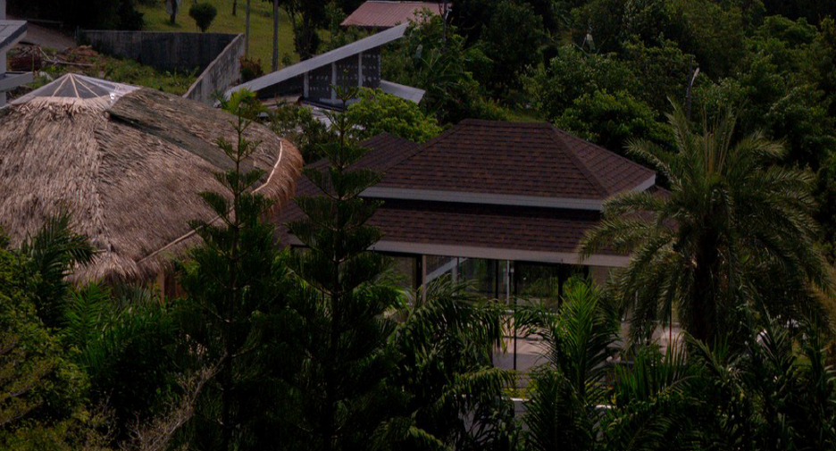 For rent 4 bedrooms villa in Mueang Phuket, Phuket