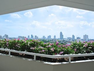 Wohnung zur Miete mit 4 Zimmer in Watthana, Bangkok