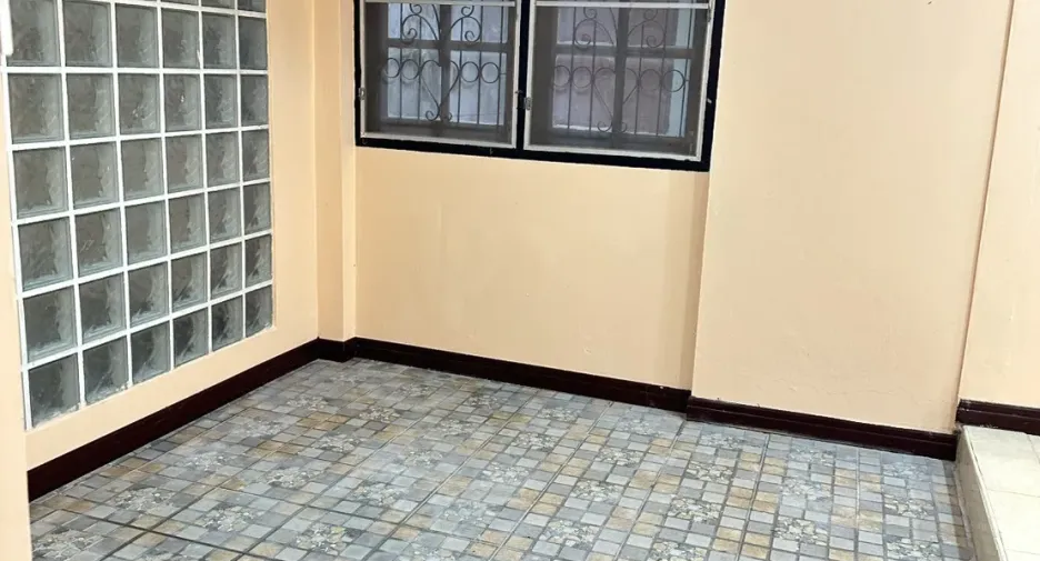 À vendre 3 chambres maison à Min Buri, Bangkok