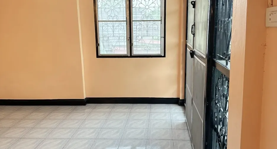 À vendre 3 chambres maison à Min Buri, Bangkok