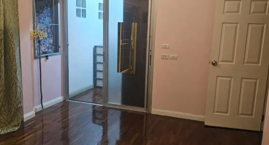 À vendre 4 chambres maison à Bang Phli, Samut Prakan