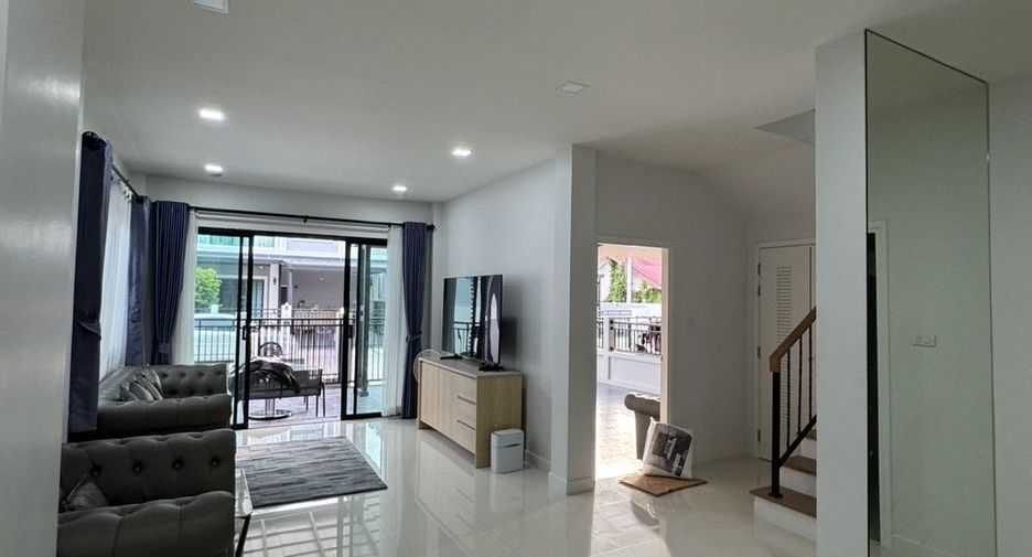 出租 3 卧室 独立屋 在 Bang Lamung, Chon Buri