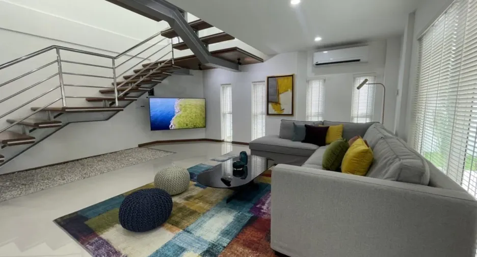 For rent 4 bedrooms villa in Jomtien, Pattaya