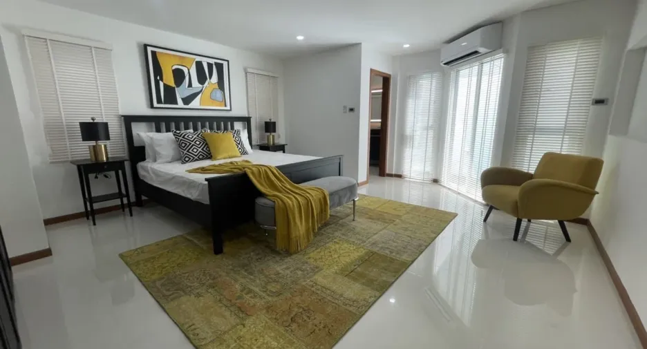 For rent 4 bedrooms villa in Jomtien, Pattaya