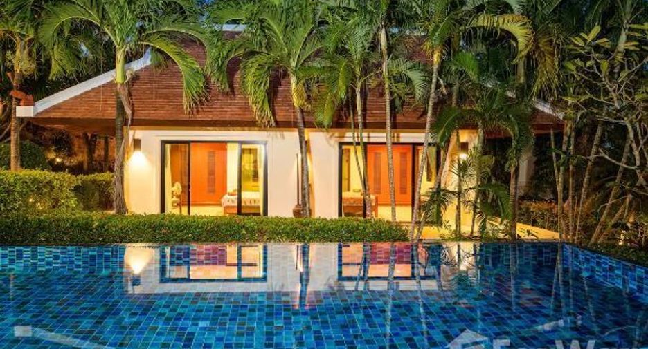 For rent 4 bedrooms villa in Mueang Phuket, Phuket