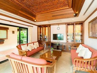 For rent 4 bedrooms villa in Mueang Phuket, Phuket
