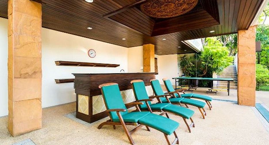 For rent 4 bedrooms villa in Mueang Phuket, Phuket