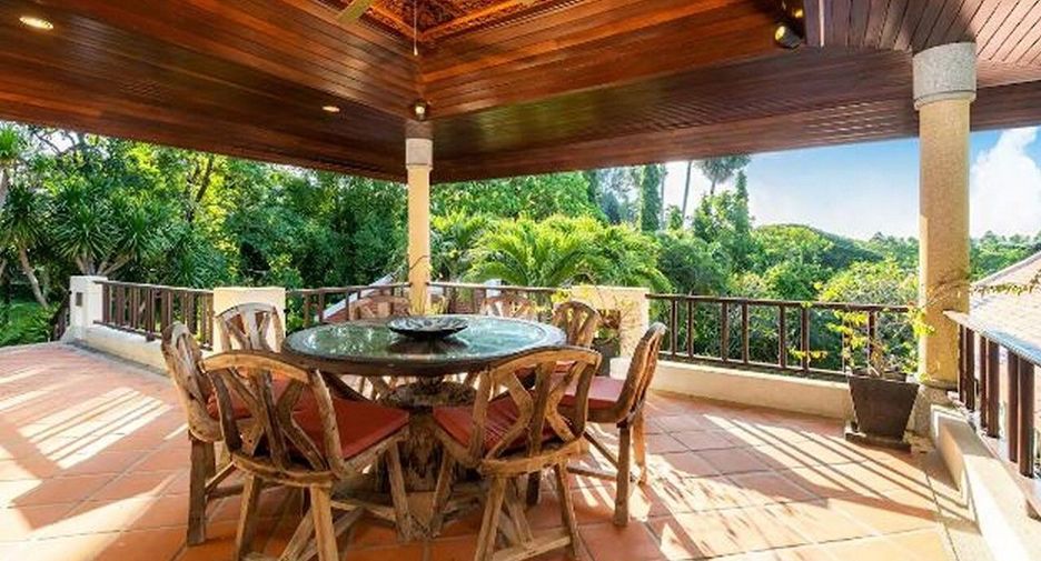 For rent 4 bedrooms villa in Mueang Phuket, Phuket