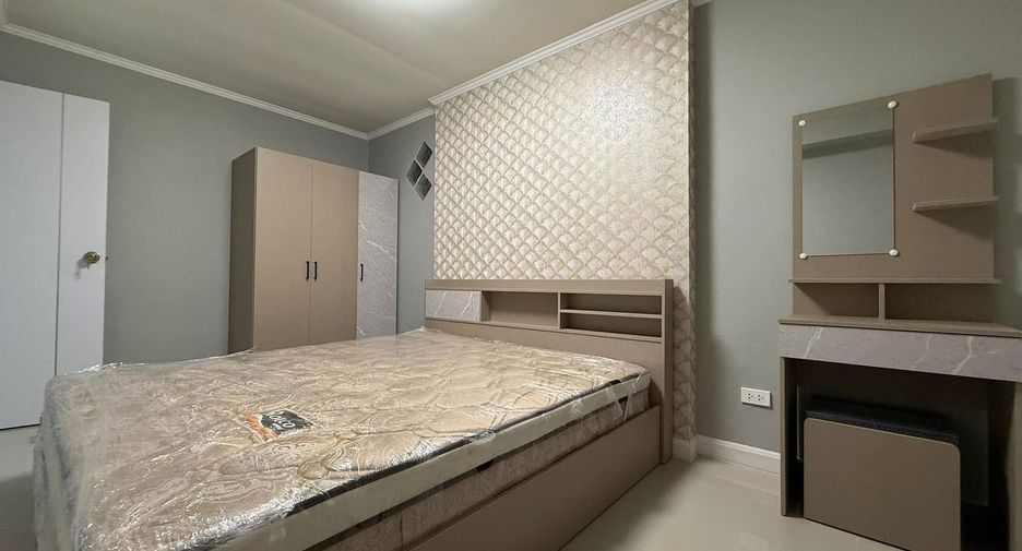 For sale 4 bedrooms villa in Bang Lamung, Chonburi
