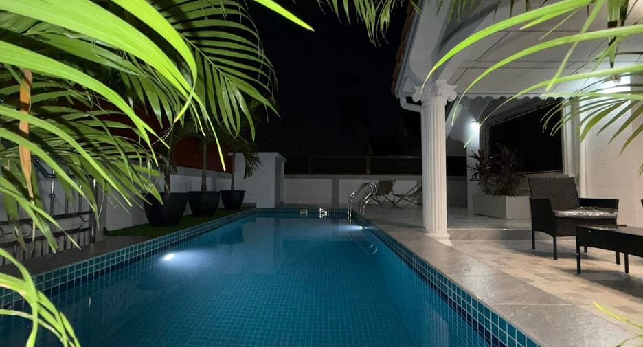 For sale 4 bedrooms villa in Bang Lamung, Chonburi