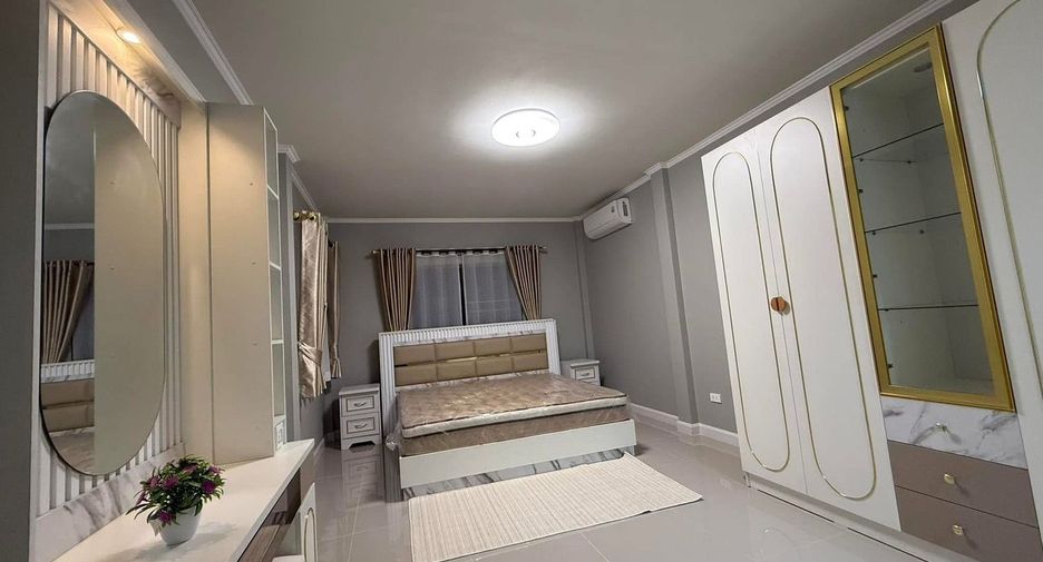 For sale 4 bedrooms villa in Bang Lamung, Chonburi