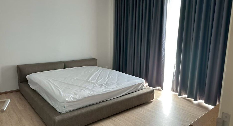 For sale そして for rent 3 ベッドルーム townhouse in Lat Krabang, Bangkok