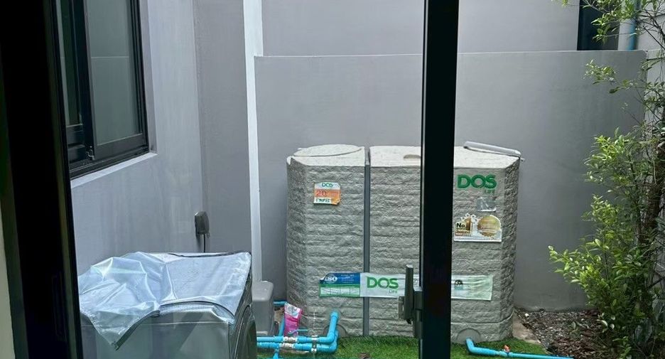 For sale そして for rent 3 ベッドルーム townhouse in Lat Krabang, Bangkok