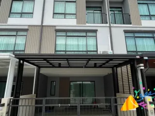 For rent 3 ベッドルーム townhouse in Suan Luang, Bangkok