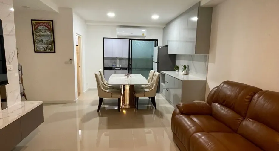 For rent 3 ベッドルーム townhouse in Suan Luang, Bangkok