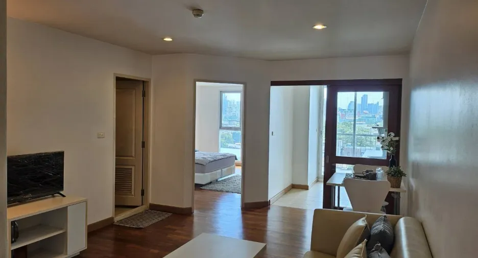 For rent 2 bedrooms condo in Watthana, Bangkok