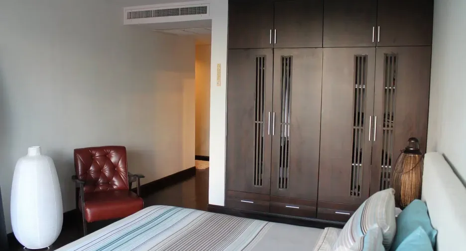 For rent 2 bedrooms condo in Sathon, Bangkok