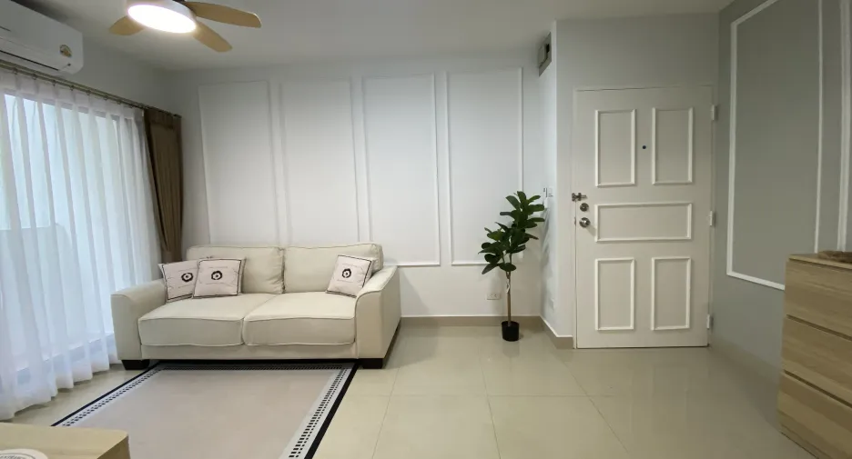 À vendre 2 chambres condo à Thung Khru, Bangkok