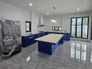 Haus zum Kauf und zur Miete mit 5 Zimmer in Phra Khanong, Bangkok