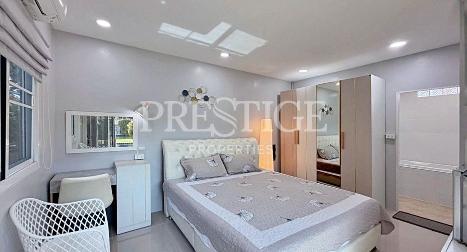 Casa en alquiler de 6 habitaciones en Bang Lamung, Chonburi