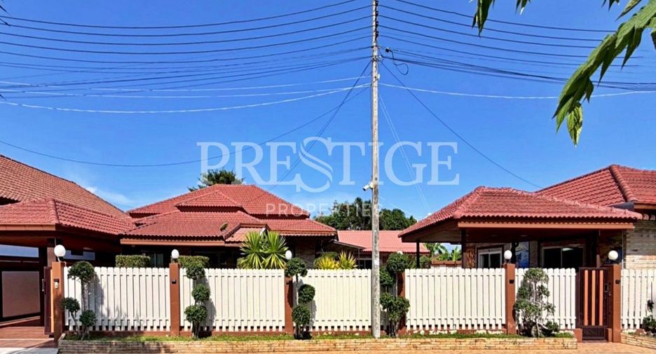 Casa en alquiler de 6 habitaciones en Bang Lamung, Chonburi