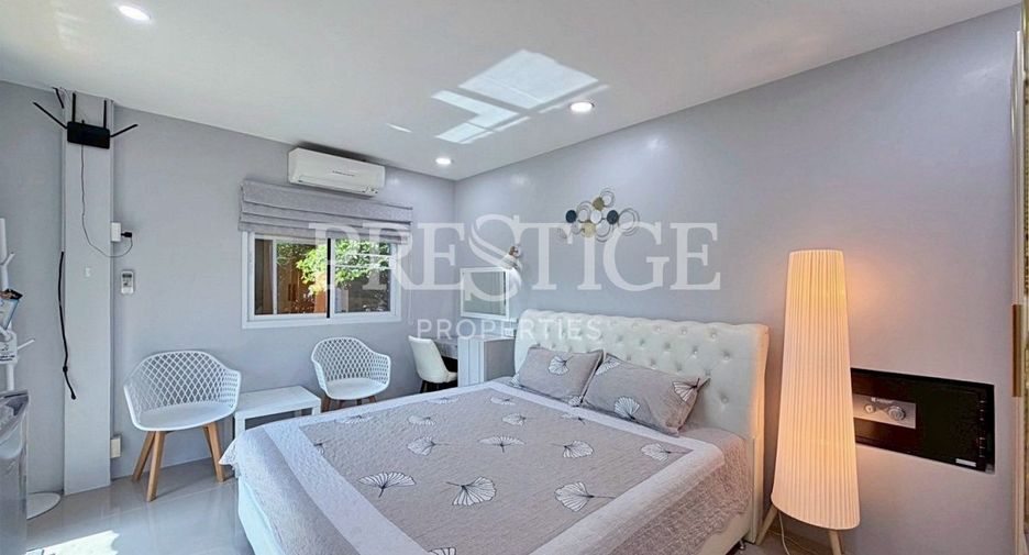 Casa en alquiler de 6 habitaciones en Bang Lamung, Chonburi