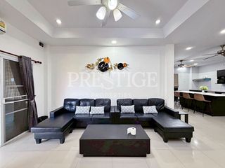 Casa en alquiler de 6 habitaciones en Bang Lamung, Chonburi