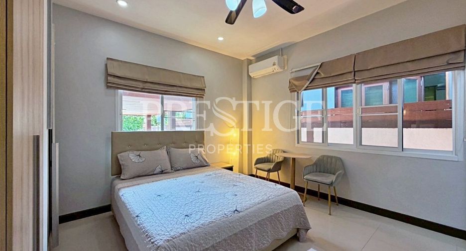 Casa en alquiler de 6 habitaciones en Bang Lamung, Chonburi