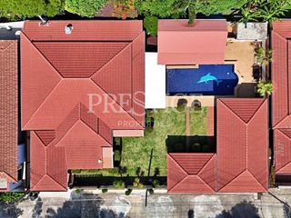 Casa en alquiler de 6 habitaciones en Bang Lamung, Chonburi