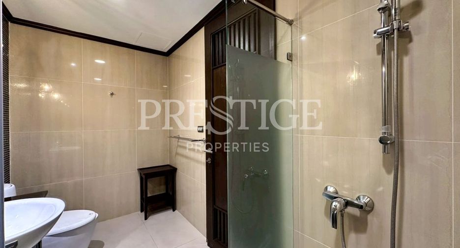 For rent 2 bedrooms condo in Bang Lamung, Chonburi