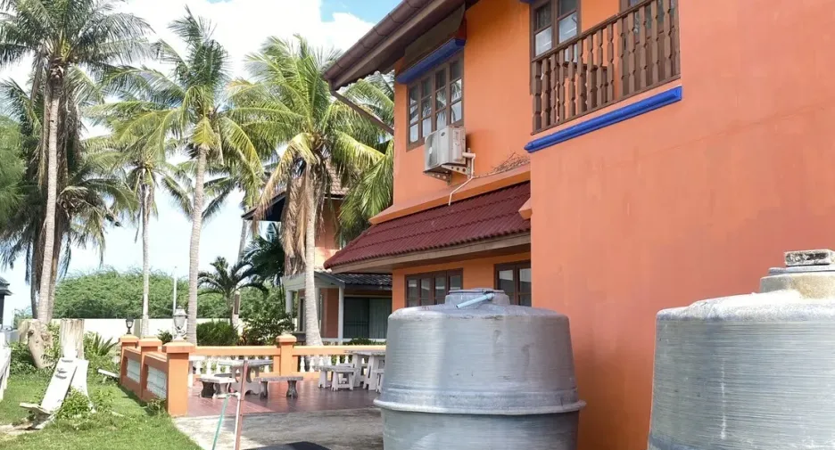For sale 3 ベッドルーム house in Ban Laem, Phetchaburi