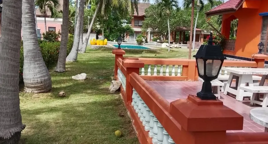 For sale 3 ベッドルーム house in Ban Laem, Phetchaburi