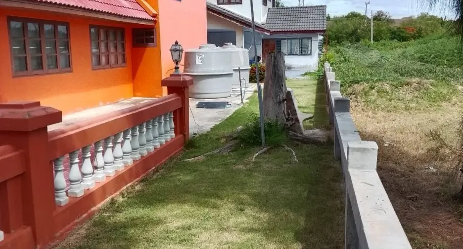 For sale 3 ベッドルーム house in Ban Laem, Phetchaburi