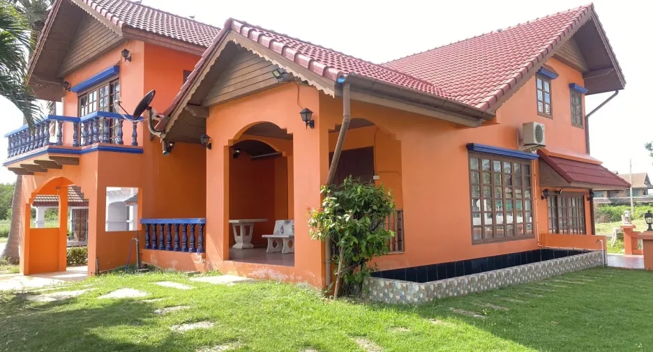 For sale 3 ベッドルーム house in Ban Laem, Phetchaburi