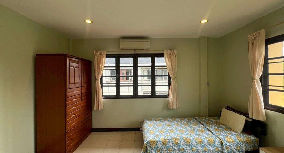 Casa en alquiler de 4 habitaciones en Mae Rim, Chiang Mai