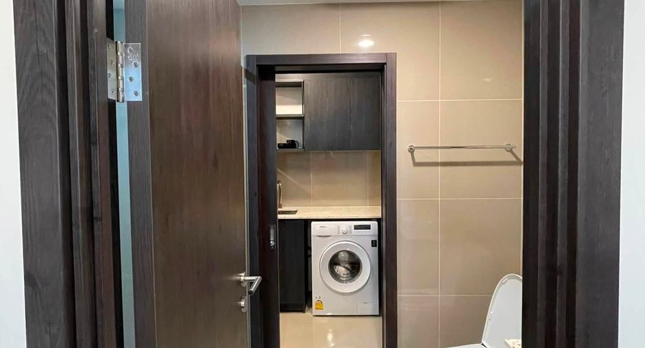 Wohnung zur Miete mit 1 Zimmer in Huai Khwang, Bangkok