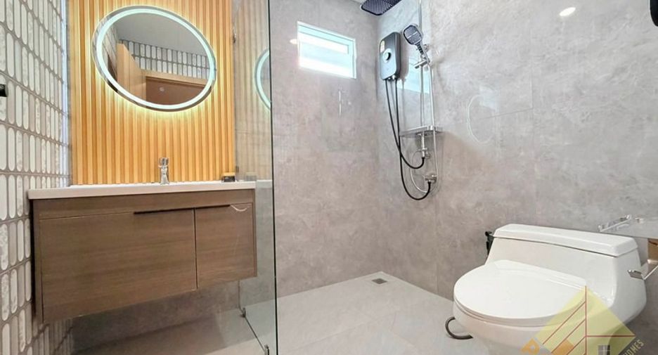 For sale 3 bedrooms house in Bang Lamung, Chonburi