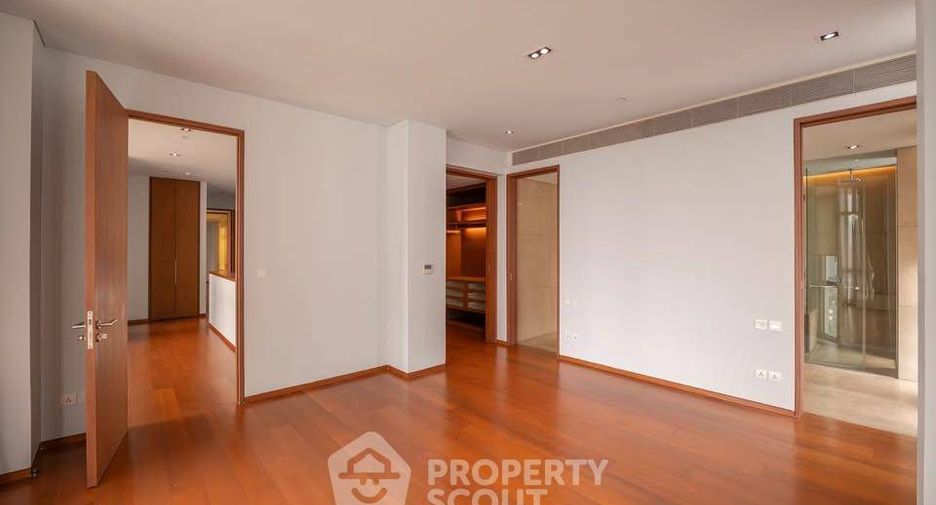 À vendre 3 chambres condo à Sathon, Bangkok