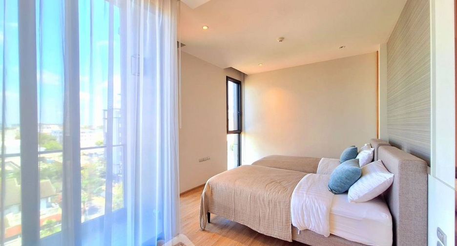 For rent 3 bedrooms apartment in Mueang Samut Prakan, Samut Prakan