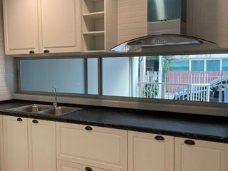 For rent 2 bedrooms townhouse in Suan Luang, Bangkok
