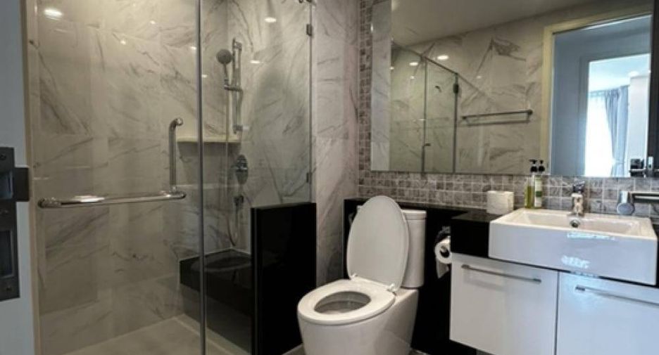 For rent 1 bed condo in Khlong San, Bangkok