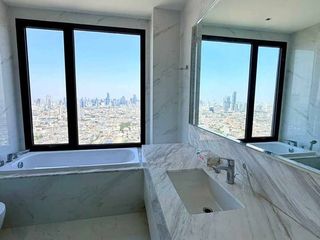 Condo en alquiler de 2 habitaciones en Bang Kho Laem, Bangkok