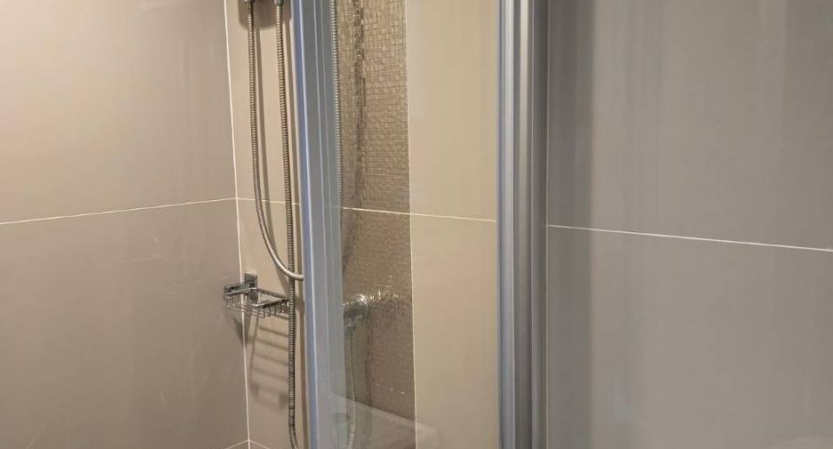 Condo en alquiler de 1 habitaciones en Huai Khwang, Bangkok