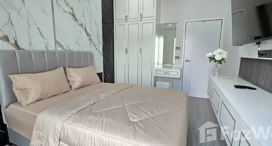 For rent 4 bedrooms villa in Bang Lamung, Chonburi