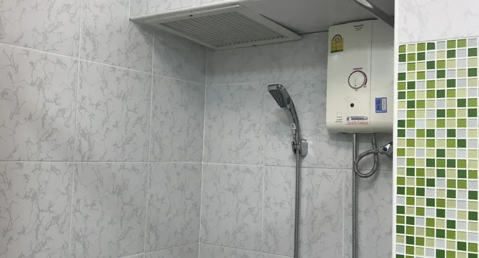 For rent studio condo in Huai Khwang, Bangkok
