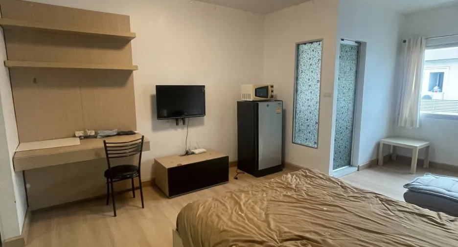 Wohnung zur Miete mit Studio in Suan Luang, Bangkok